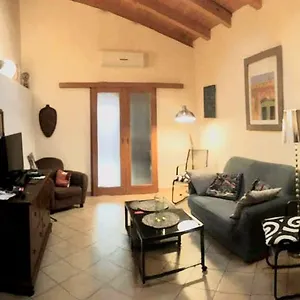 loft-apartment.taorminaitalyhotels.com/